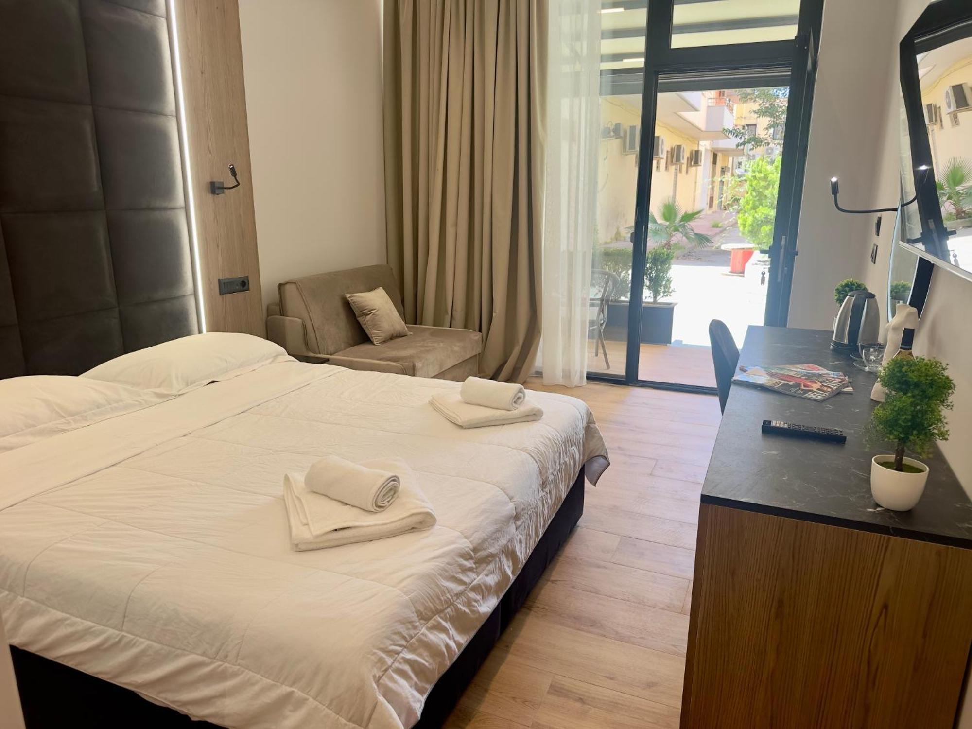 Elmar Comfort Vlorë Exterior foto